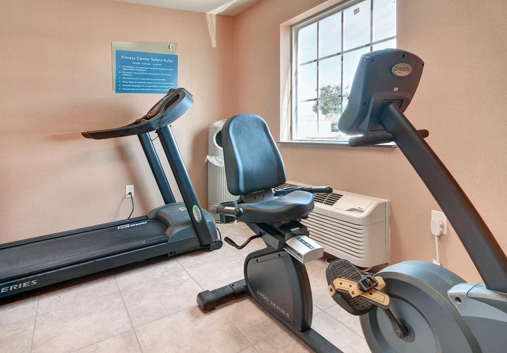 Cobblestone Inn & Suites - Big Lake エクステリア 写真