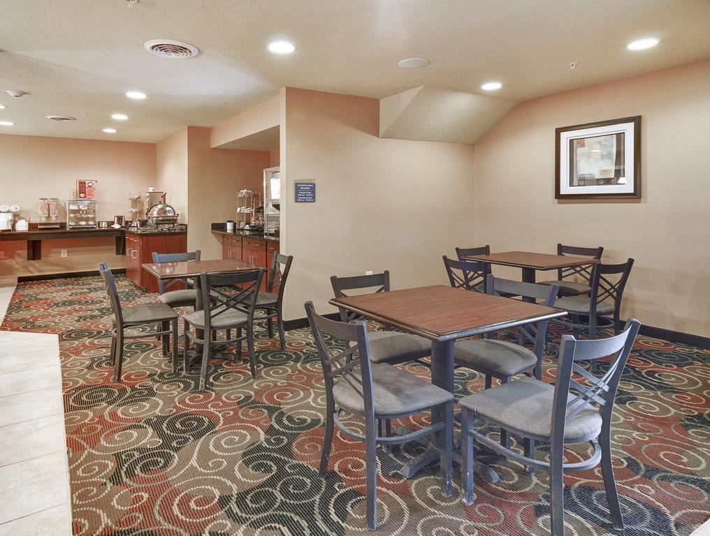 Cobblestone Inn & Suites - Big Lake エクステリア 写真